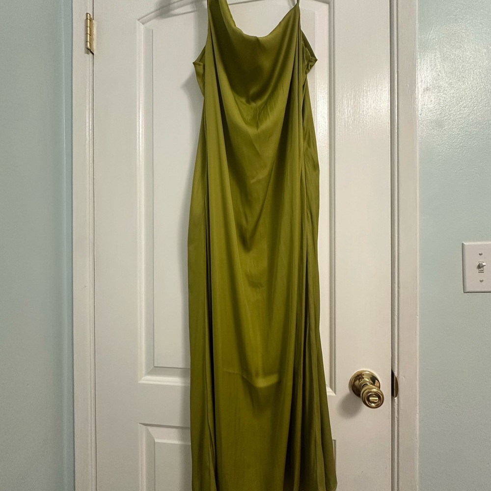 Worthington Silky Green Evening Dress - Picture 3 of 7